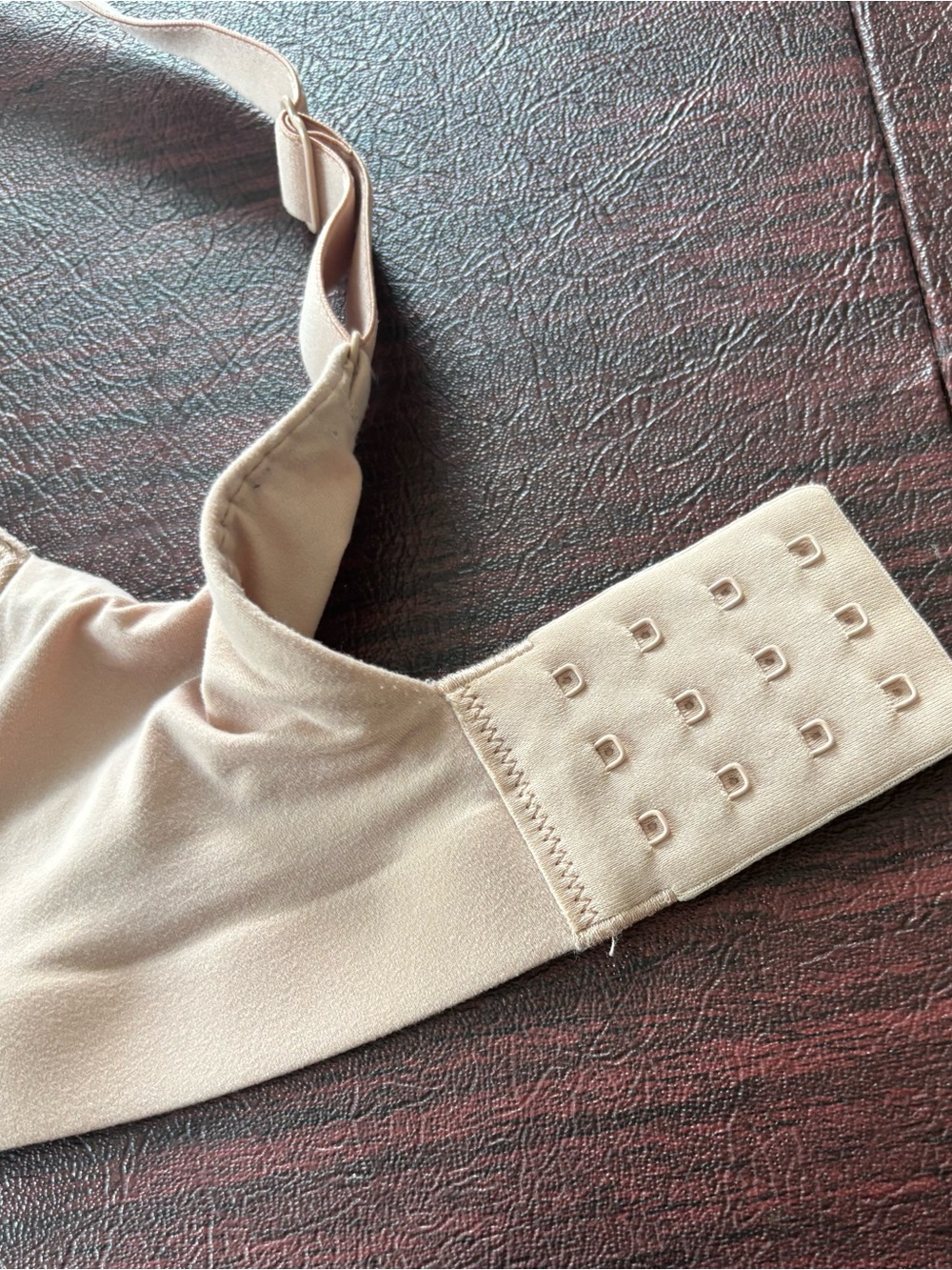 SOMA Enbliss Wireless Bra 34DDD Light Beige Lace Overlay Wireless EUC - Picture 4 of 8